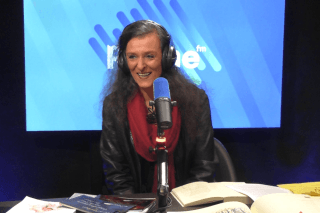 La Valaisanne Nicole Coppey, lauréate du Prix Guillaume Apollinaire 2023 était l'invitée de Fabrice et Sébastien